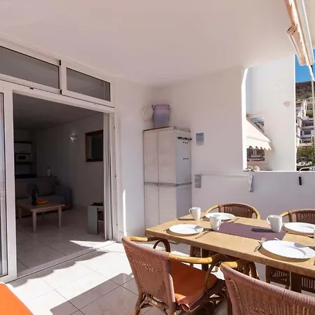 Azahara Playa 45 - One Bed Los Cristianos (Tenerife)