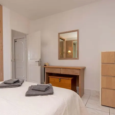 Azahara Playa 45 - One Bed
