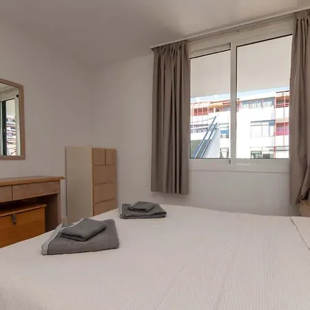 Azahara Playa 45 - One Bed * Los Cristianos (Tenerife)